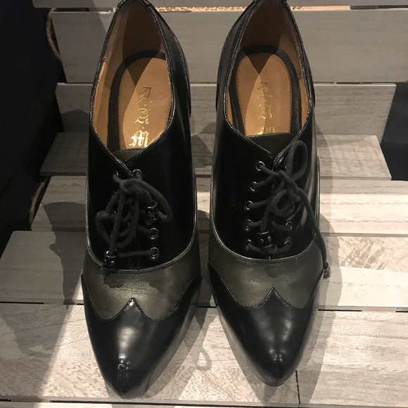 L.A.M.B olive green & black Lace up Stiletto Heels - Picture 2 of 7